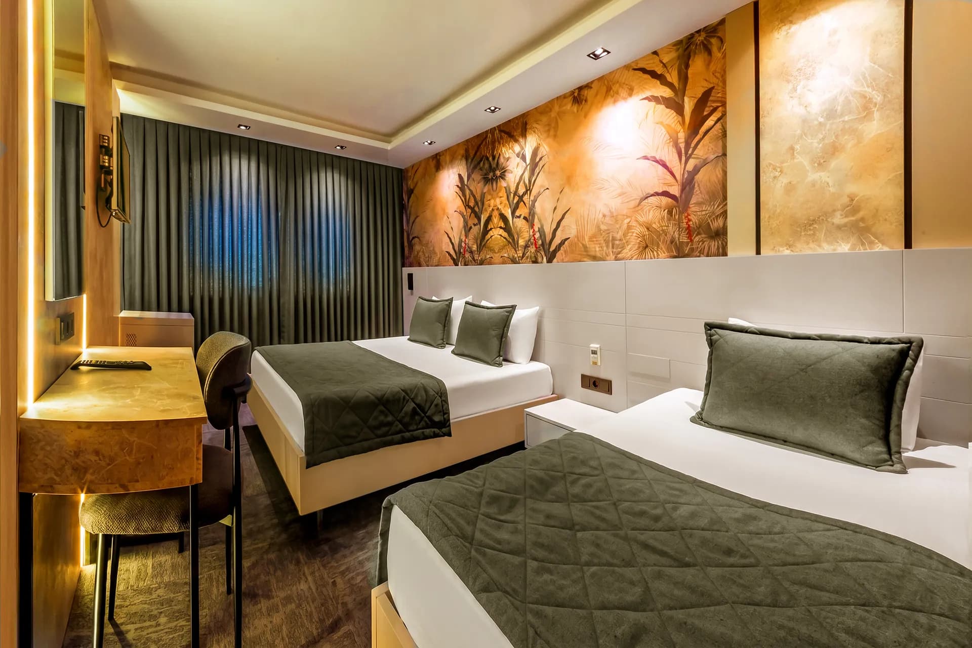 Deluxe Triple Room