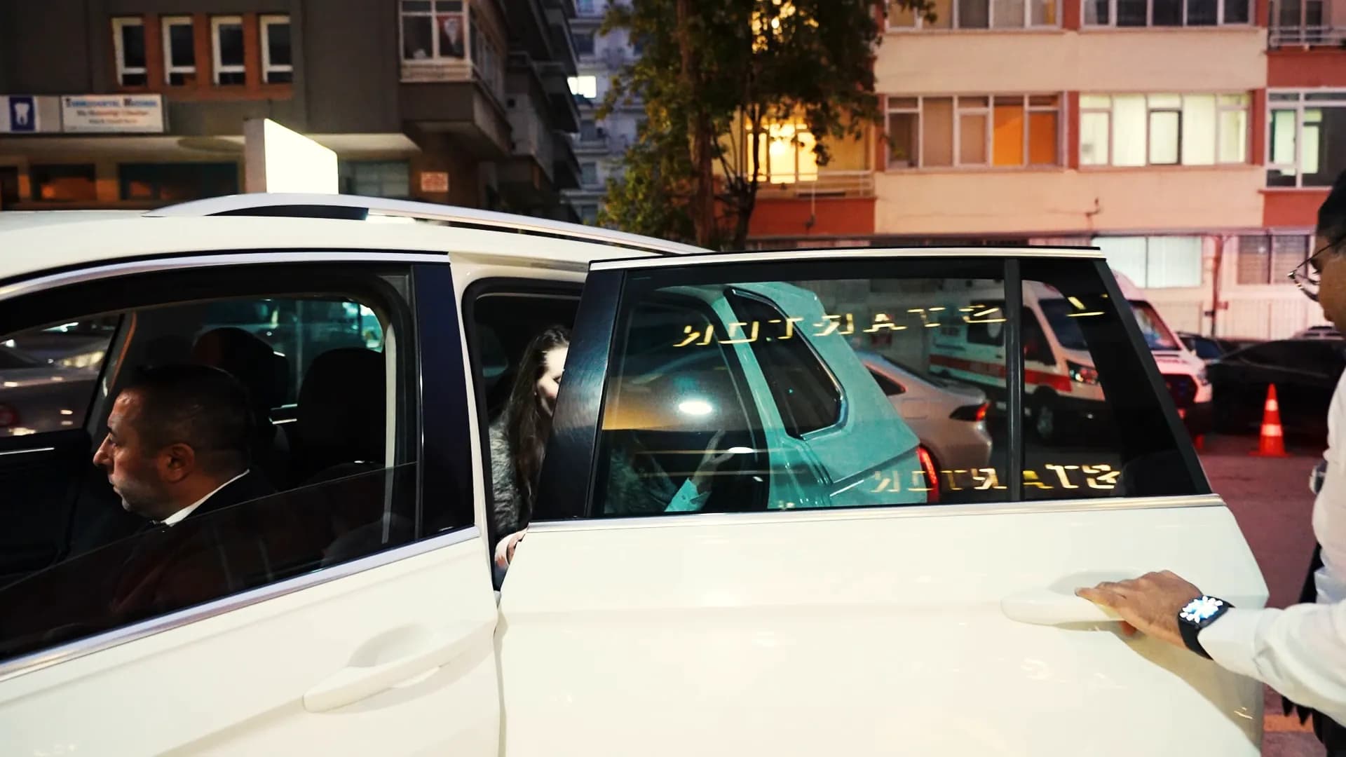 Talebe Bağlı Havalimanı Transferi (Ücretli)